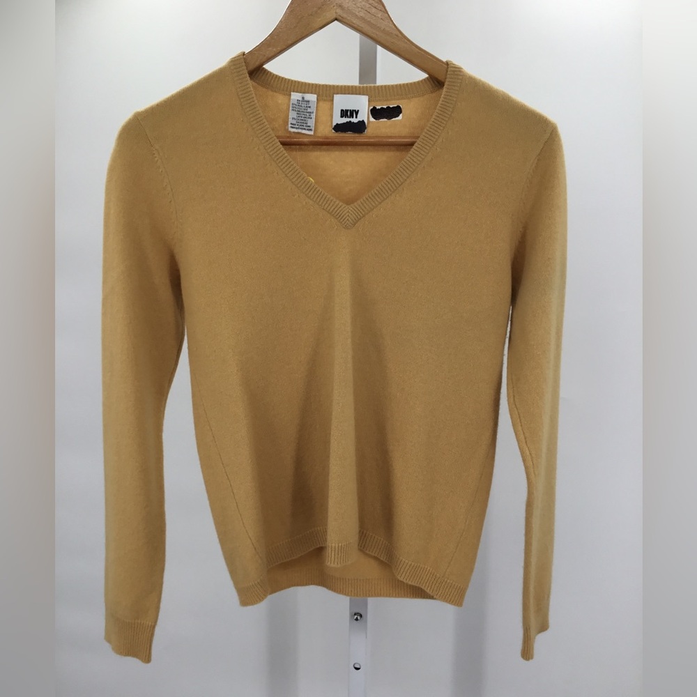DKNY Women’s Sweater Size S